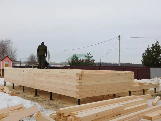 Строительство дома из бруса по проекту ДБ62 в Можайском районе, д. Игумново, фото 12 из 33