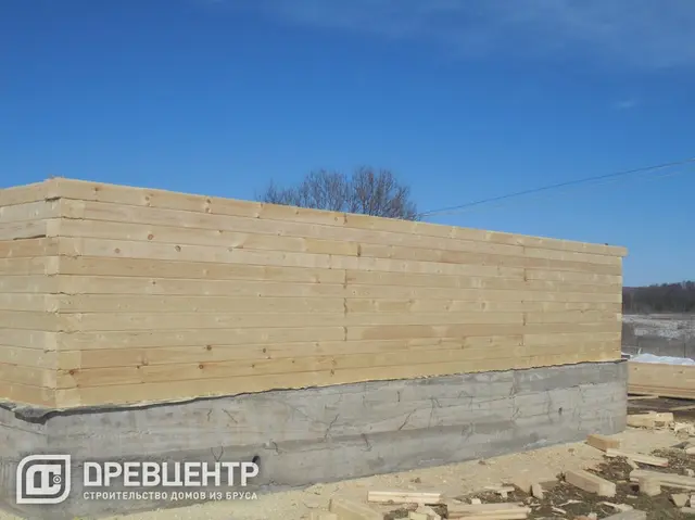 Строительство дома из профилированного бруса 145х195 мм размером 9х9 м., фото 9 из 31