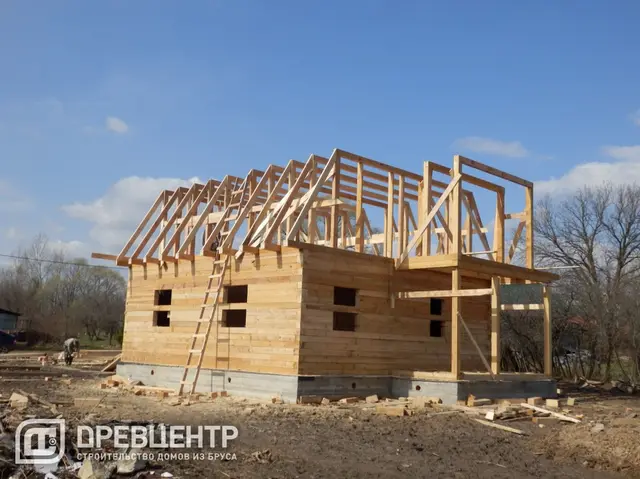 Строительство дома из бруса по проекту ДБ96 в Алексинском районе с обработкой антисептиком, фото 7 из 17