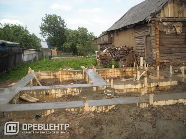 Изготовление ленточного фундамента для дома из бруса 6х9 по проекту ДБ 38, фото 15 из 16