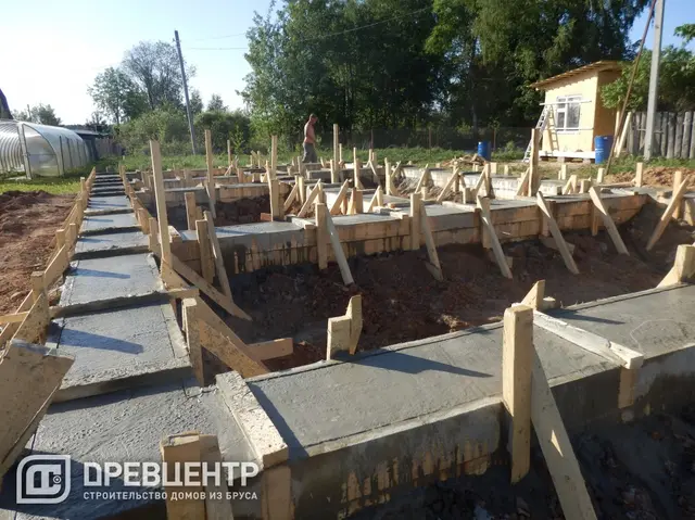Работа по изготовлению фундамента под дом из бруса по проекту ДБ 24, фото 10 из 11