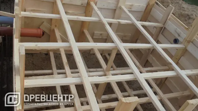 Строительство фундамента под дом из бруса по проекту ДБ 35, фото 10 из 13