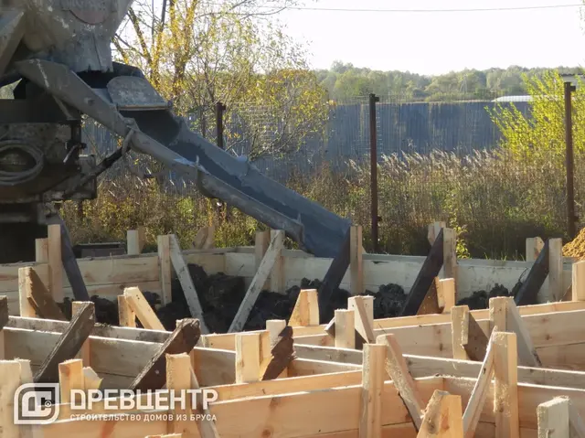 Строительство ленточного фундамента по проекту ДБ 32 в Воскресенском районе, фото 11 из 13