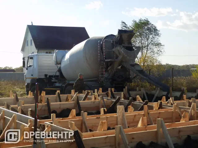 Строительство ленточного фундамента по проекту ДБ 32 в Воскресенском районе, фото 10 из 13